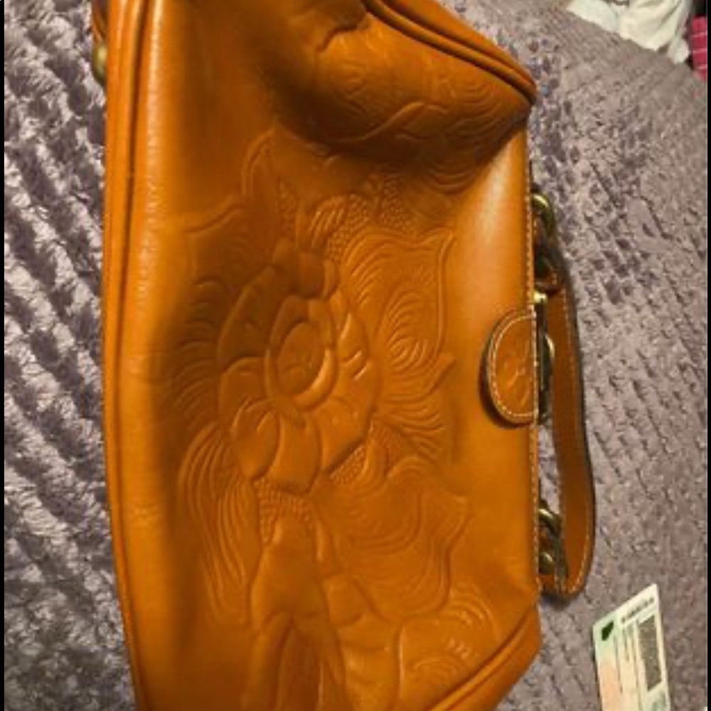 Bundle of Purses - Picture 5 of 7